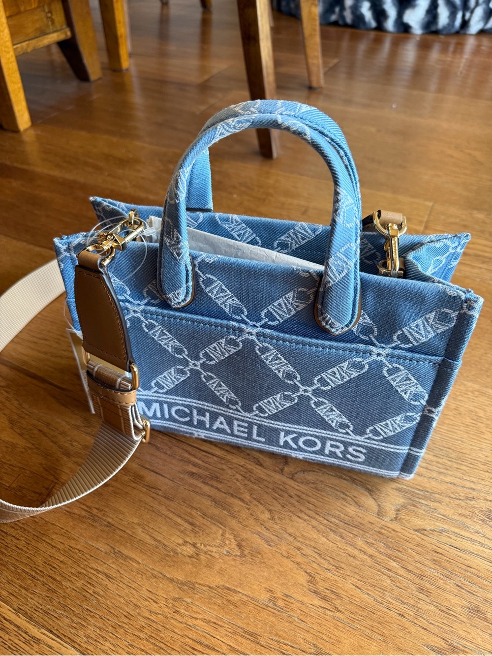 Michael Kors Empire Logo Gigi Small East West Messenger Bag Denim